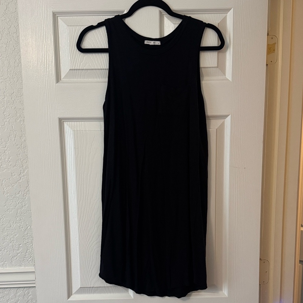 Elegant Black Sleeveless Tank Top